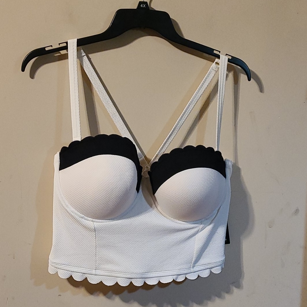 3x Torrid scallped trim midkini bikini swim top